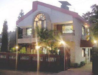 Swarg Bungalow, Satara 1